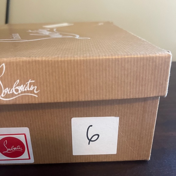 Red bottom high heel’s - Picture 5 of 5